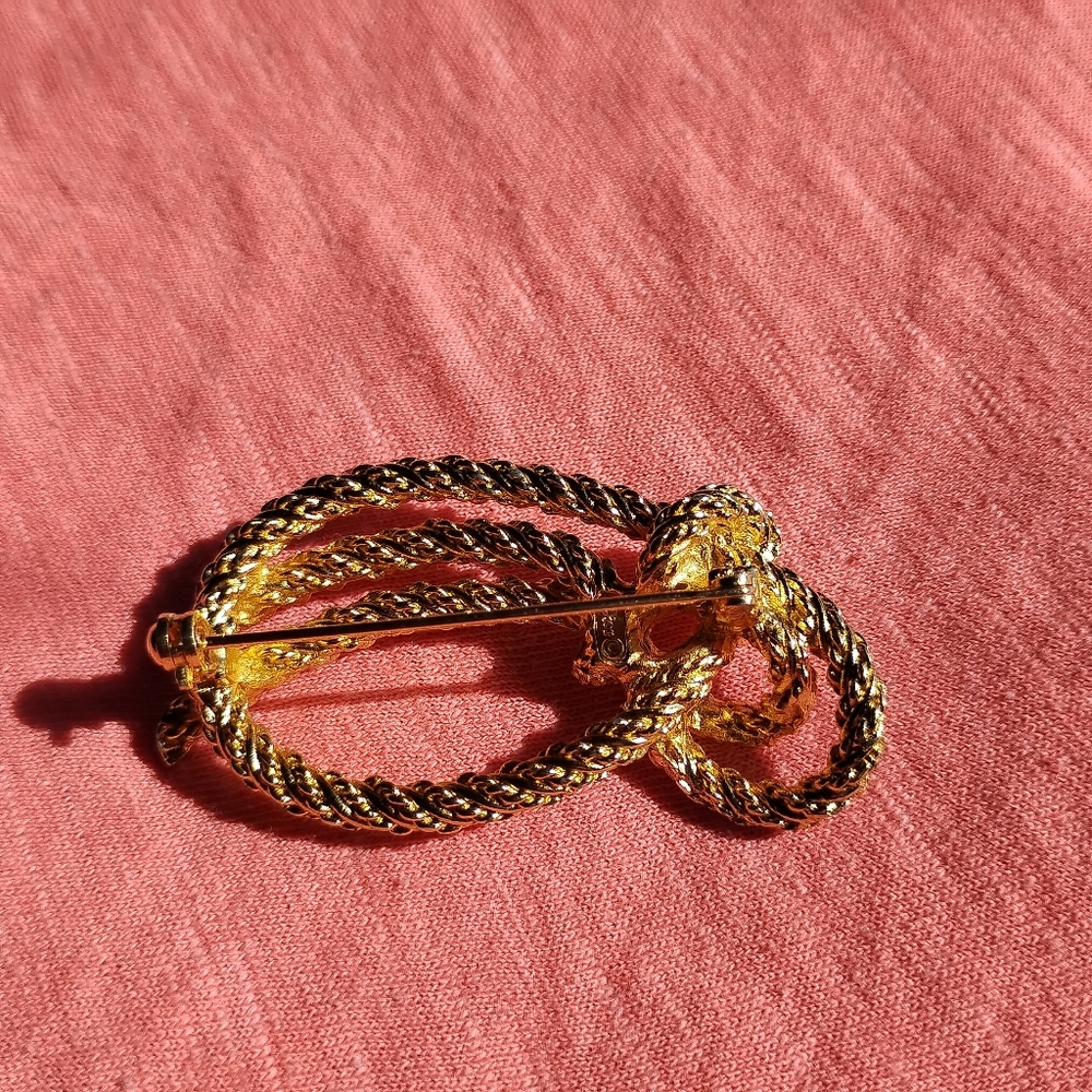 Christian Dior Vintage Elegant Gold Plated Knot Brooch.Authintic - Picture 16 of 16